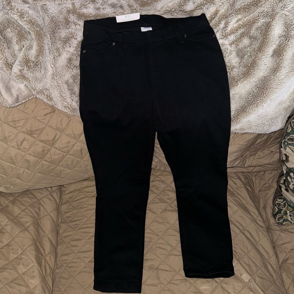 Brand New Never Worn Black Capri Jeggings Small